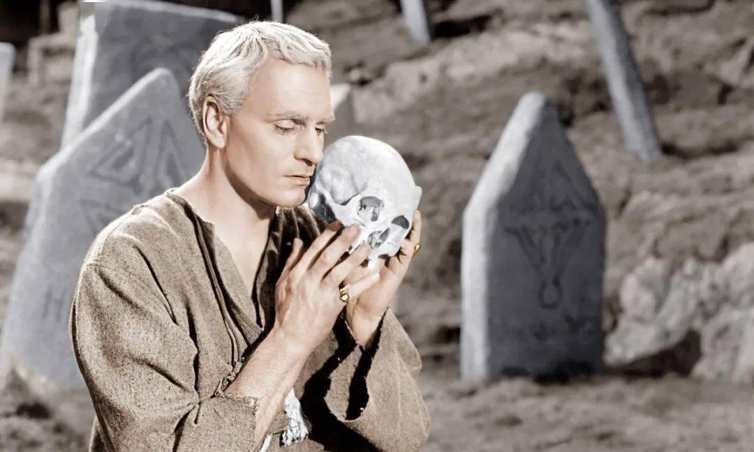 纪念莎剧王子劳伦斯奥利弗以他之名成就英国戏剧最高奖项