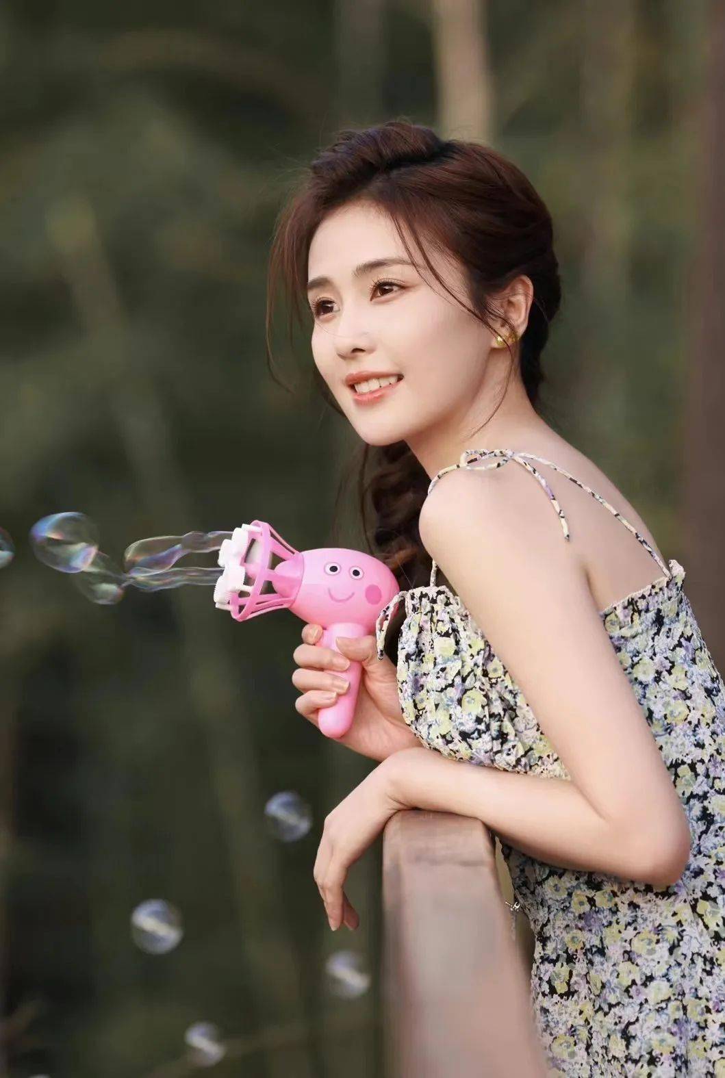 女明星的夏天日常是这样拍的