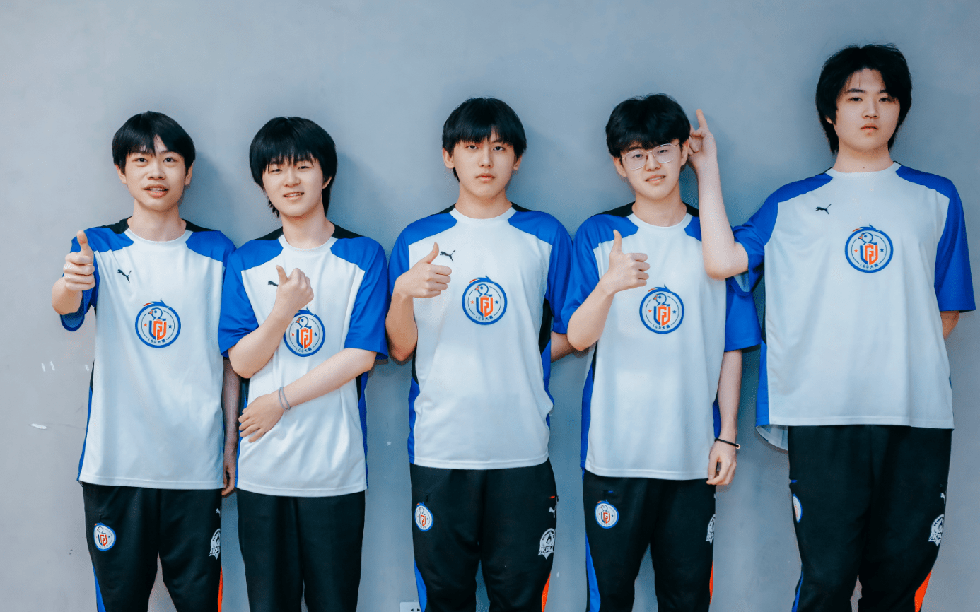 风君加盟lgd大鹅!