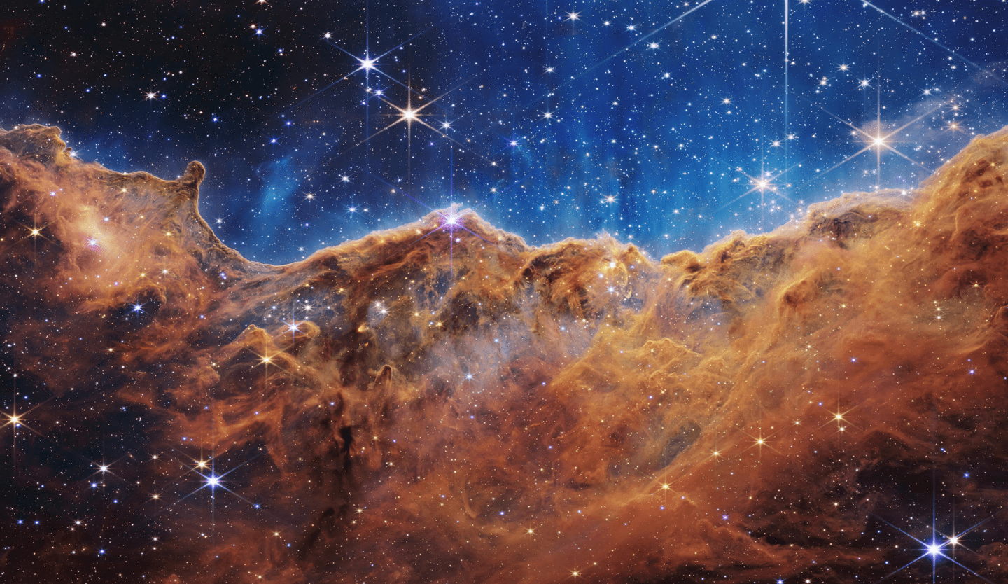 绝美!NASA 公布韦伯空间望远镜首批五张全彩宇宙深空图像_韦布望远镜拍摄首批全彩照片公布_韦伯望远镜拍摄的首张全彩照片公布_星系团