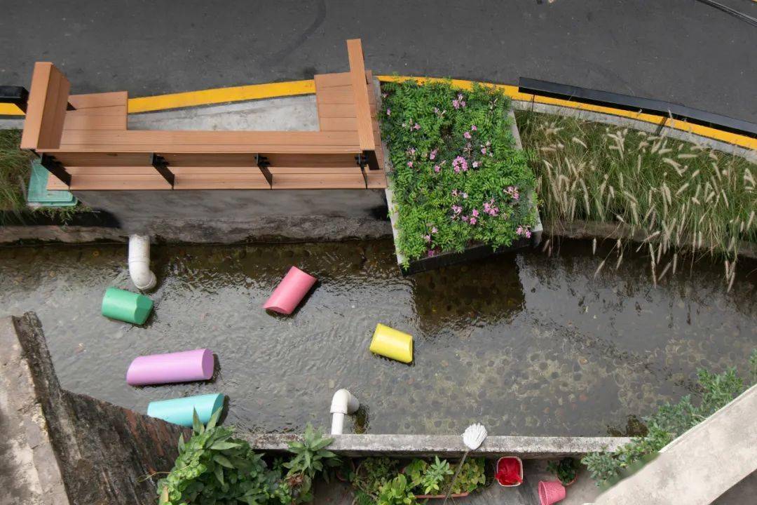 �����ǣ�΢�����У��������ġ����潨��ѧ��