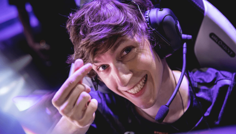 fnc再次击败fpx完成晋级,小凤凰掉进败者组能否崛起_战队_比赛_选手