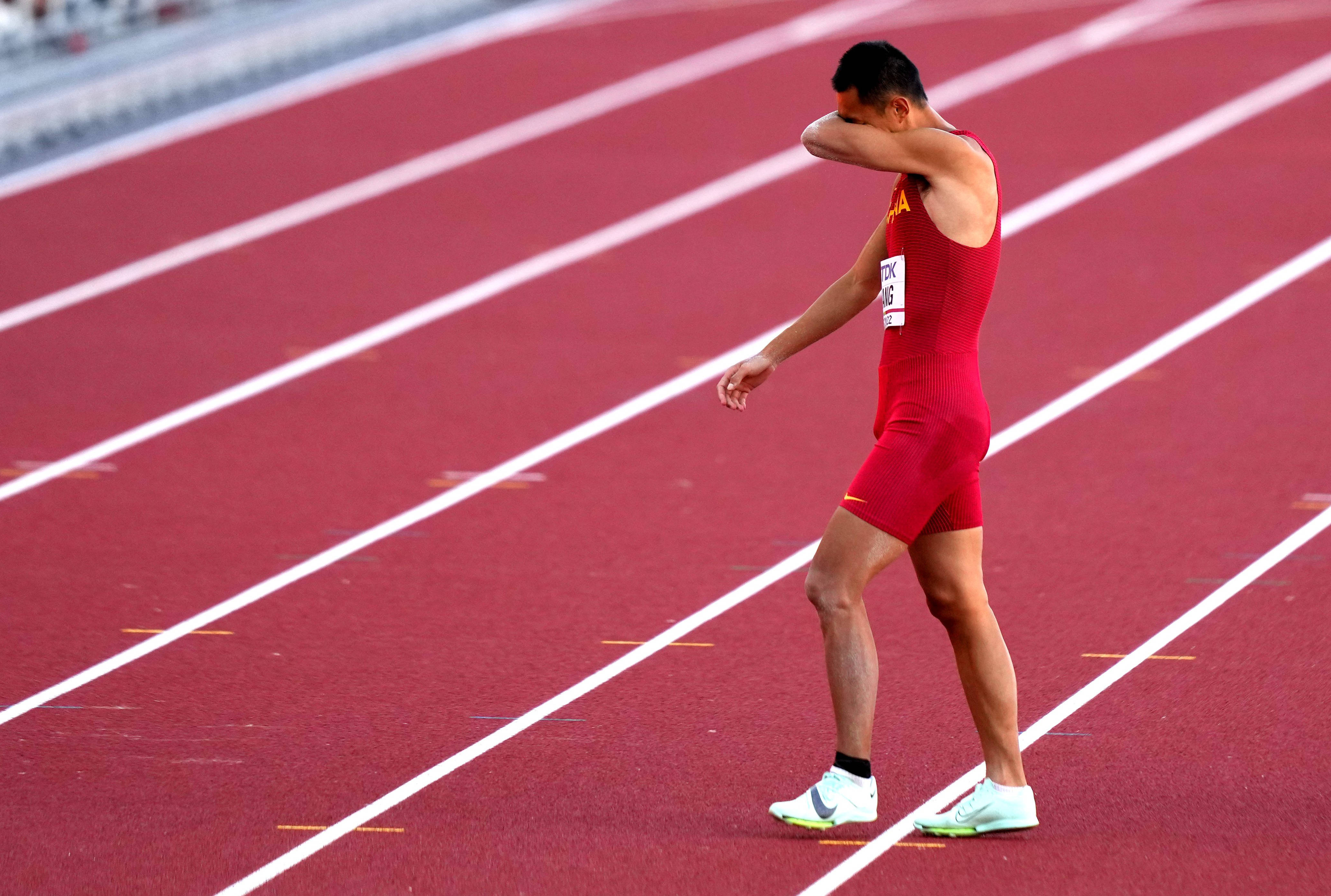 世界田径锦标赛男子跳远决赛中,中国选手王嘉男以8米36的成绩夺得冠军