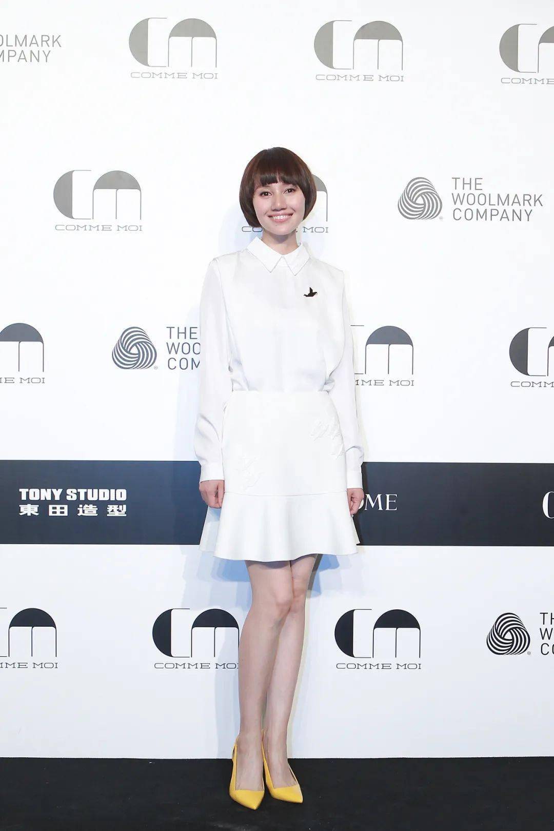 女人40以后尽量少穿丝袜高跟鞋学袁泉这么穿优雅高级显气质