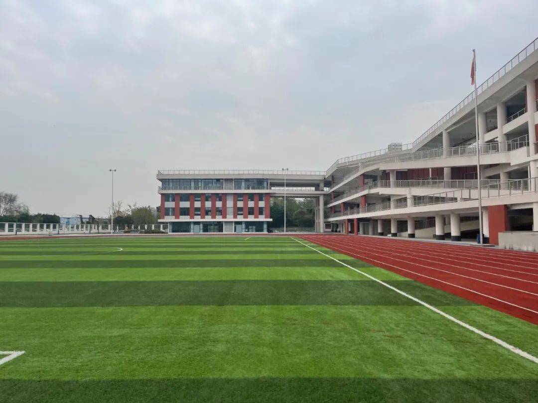 川师附中,大家都很熟悉了!