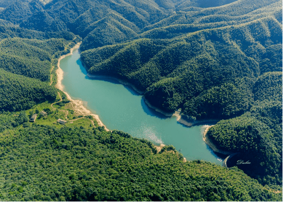 素有"小庐山"小武功山"美称的云上白竺,一年四季到景区旅游都能欣赏