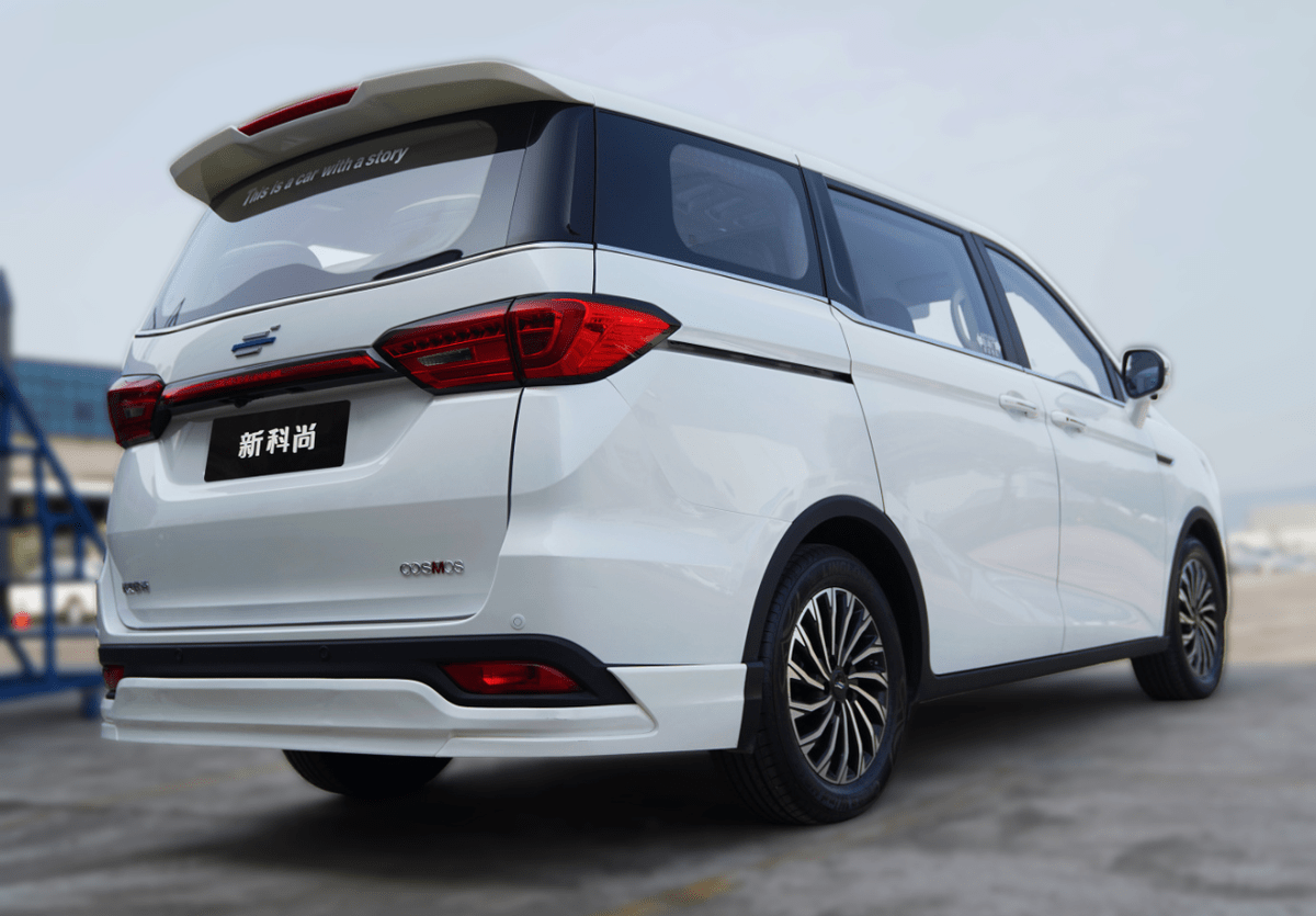 落地不到20万的豪华mpv新款长安欧尚科尚上市