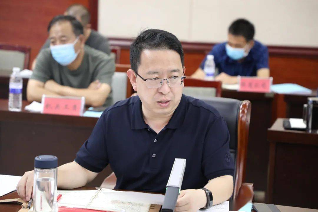 区委副书记,区政府区长路军强对下步工作进行了安排部署.