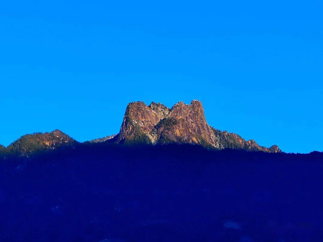 【"云南乡村美"主题征集】皇冠山,怎么这么神奇_福贡县_山顶_全貌