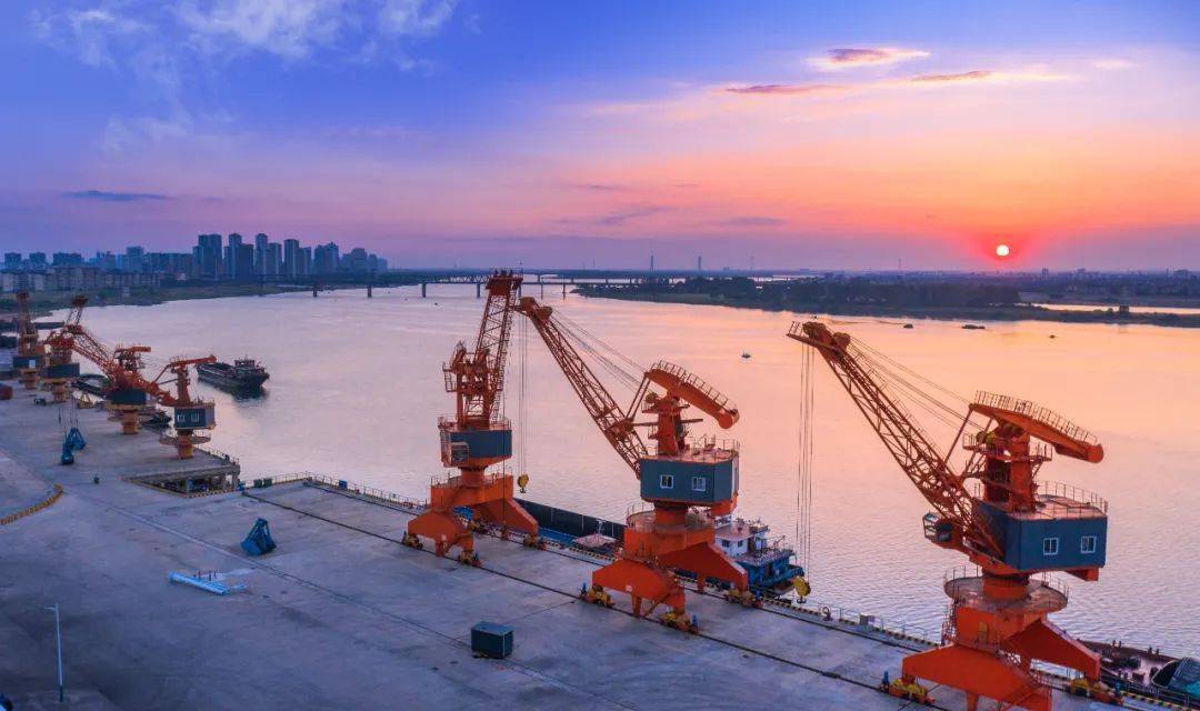 樟树港五码头改扩建项目极大地提升了华东诚通的水运作业能力和吞吐量