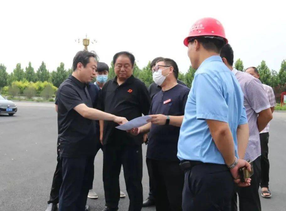 杨跃峰书记带队再次调研督导南宫中学新校区建设启用准备工作