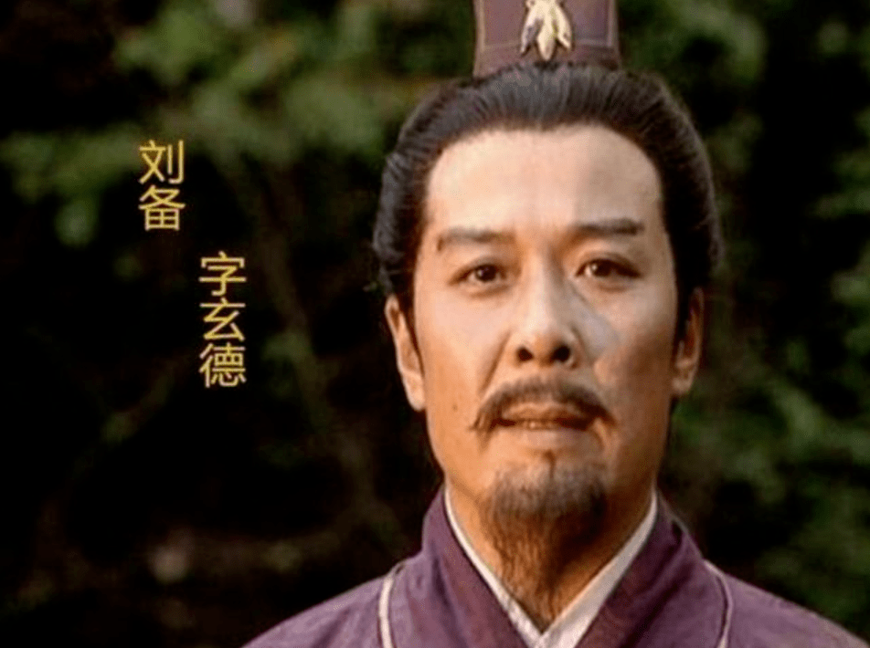 “刘皇叔”孙彦军给电动车充电致家中失火,网友感慨:“的卢马妨主”_刘备_南方_三国演义