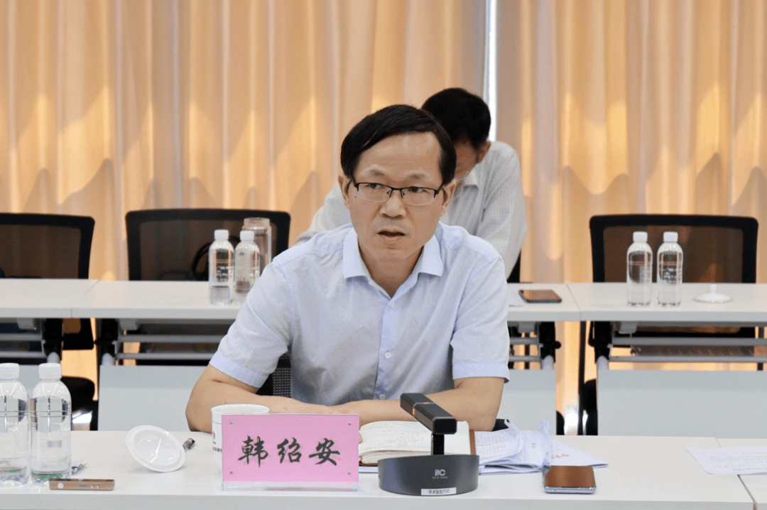 省钢铁深加工产业链副链长,陕钢集团党委书记,董事长,总经理杨海峰