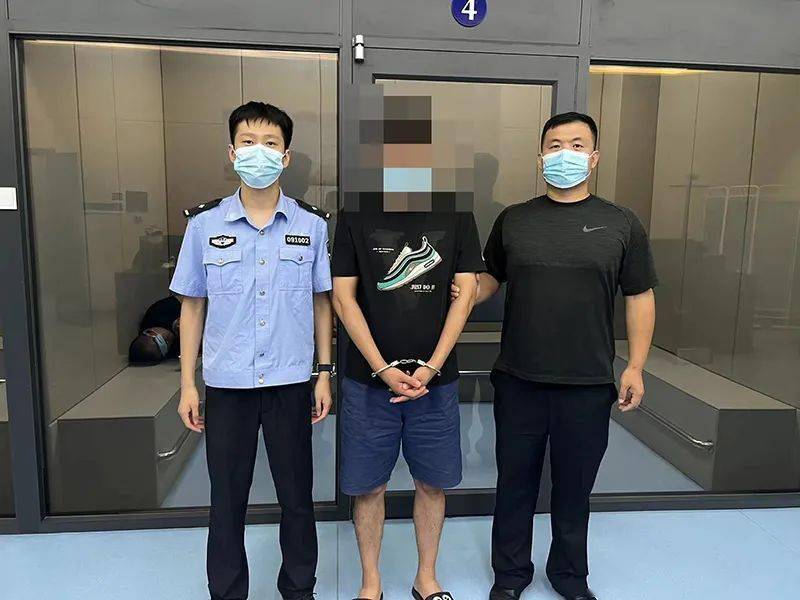 (男,42岁)有涉"两卡"违法犯罪嫌疑,同日,民警在博兴县将其抓获归案