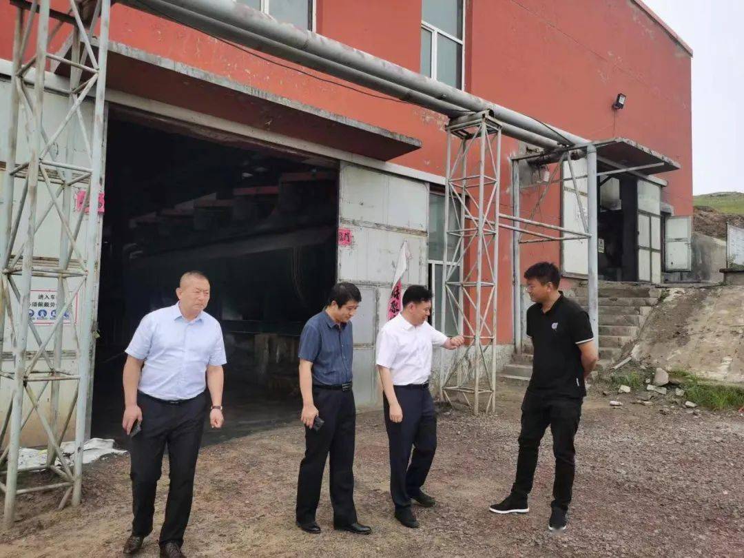 【动态】右旗旗委常委,旗政府副旗长隽永伟到赤峰富生矿业有限公司