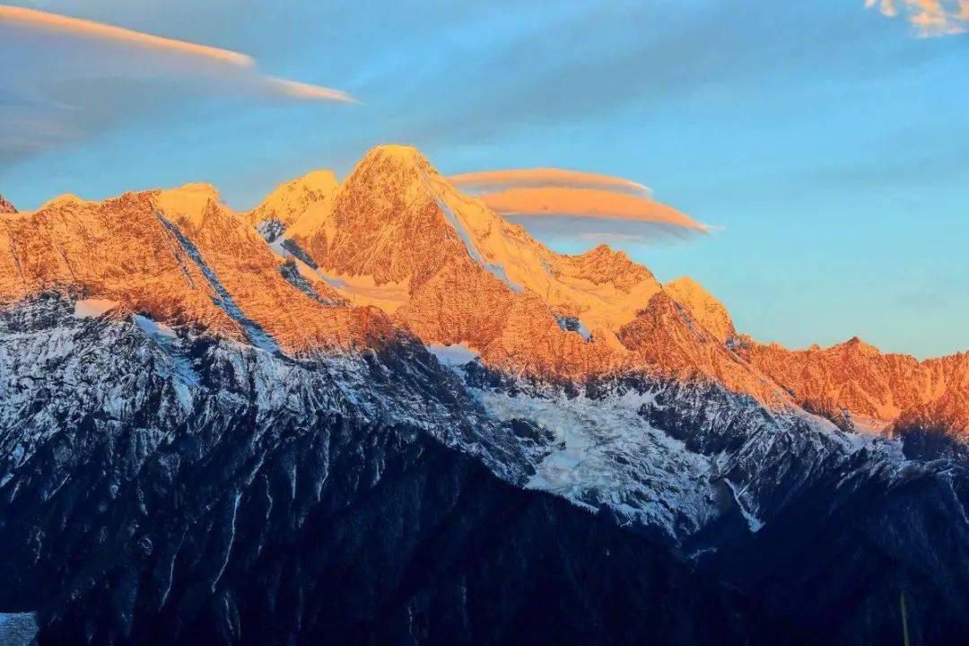 梅里雪山最美的图片图片