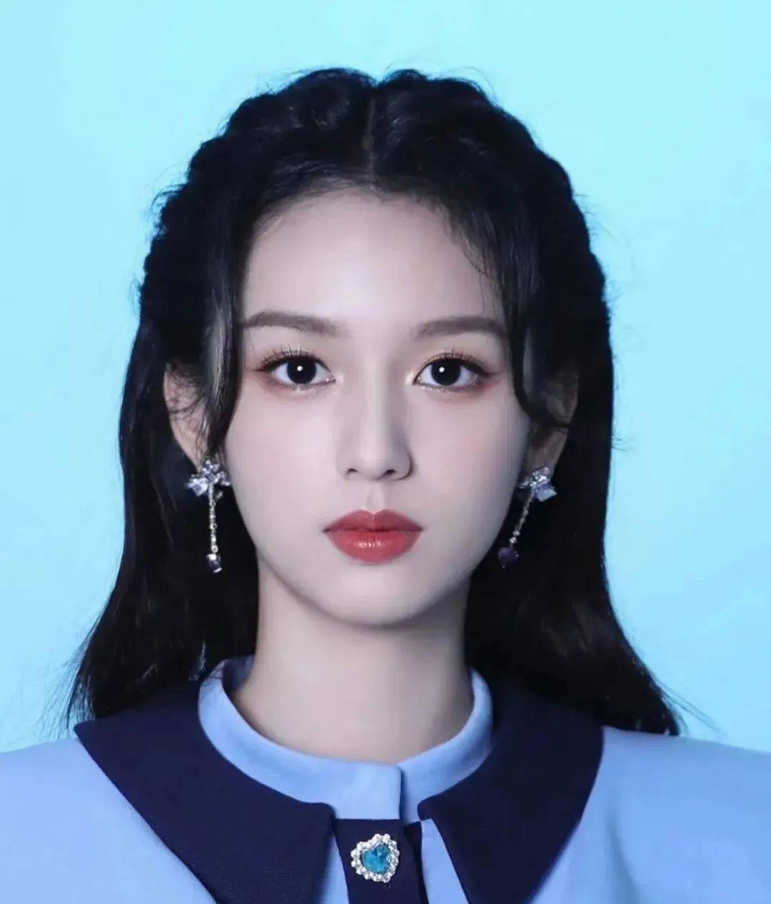 清冷又高级 | 周也的英气眉形是中式妆容的精髓