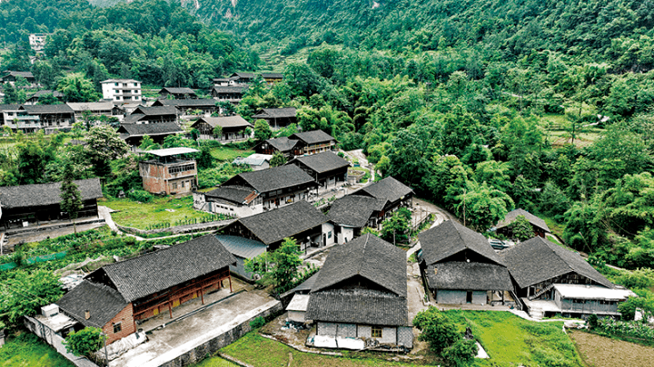 棣棠乡黄泥村:传统村落展新颜添活力_担子_改造_彭水
