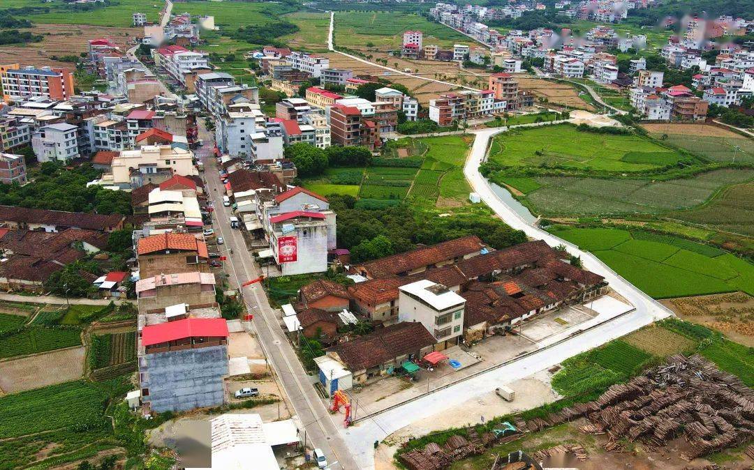 这个镇投资上千万,铺就幸福路_园庄镇_道路_交通