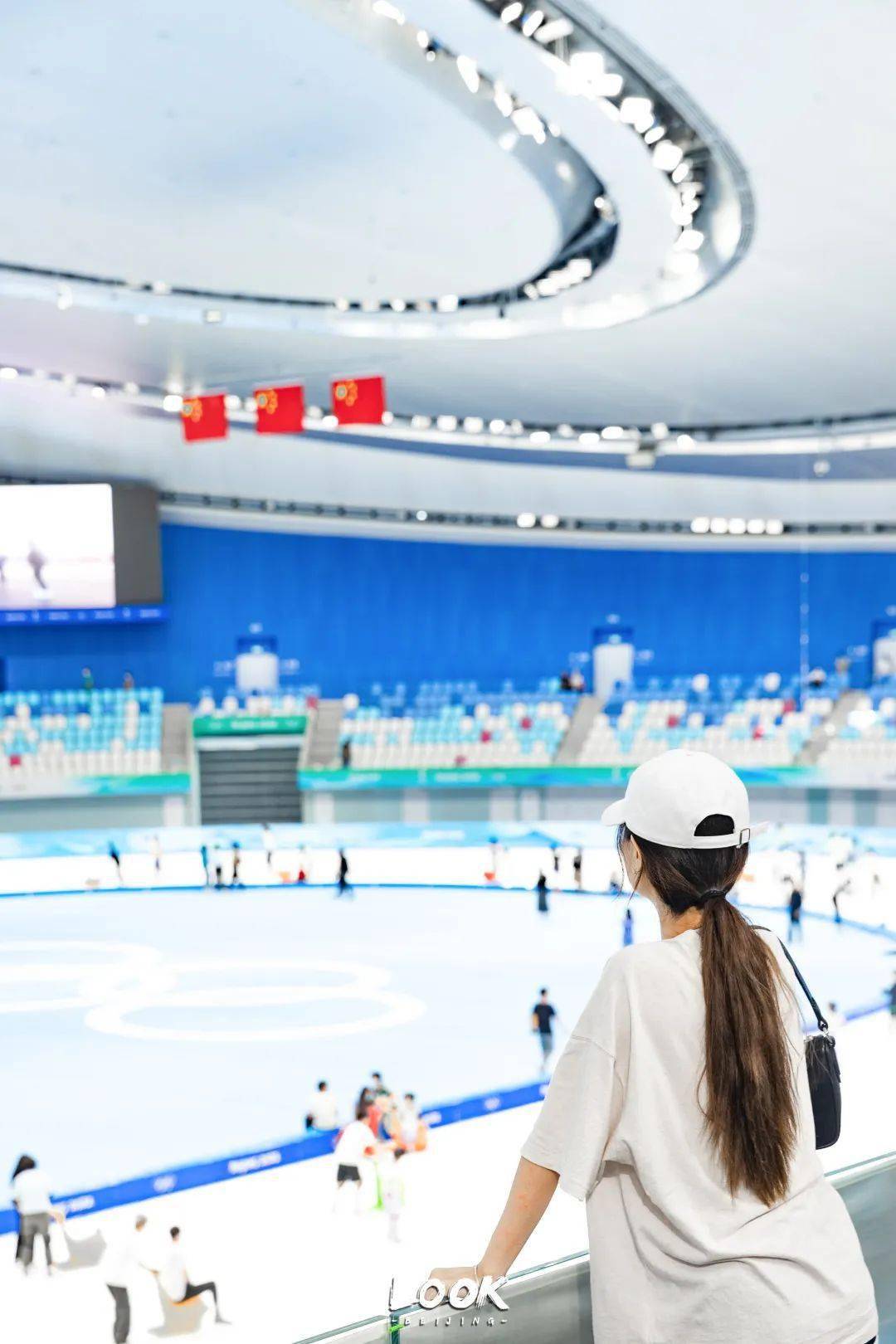 国家速滑馆“冰丝带”明天开放，6000平方米奥运冰场等你体验_冬奥会_冰面_北京