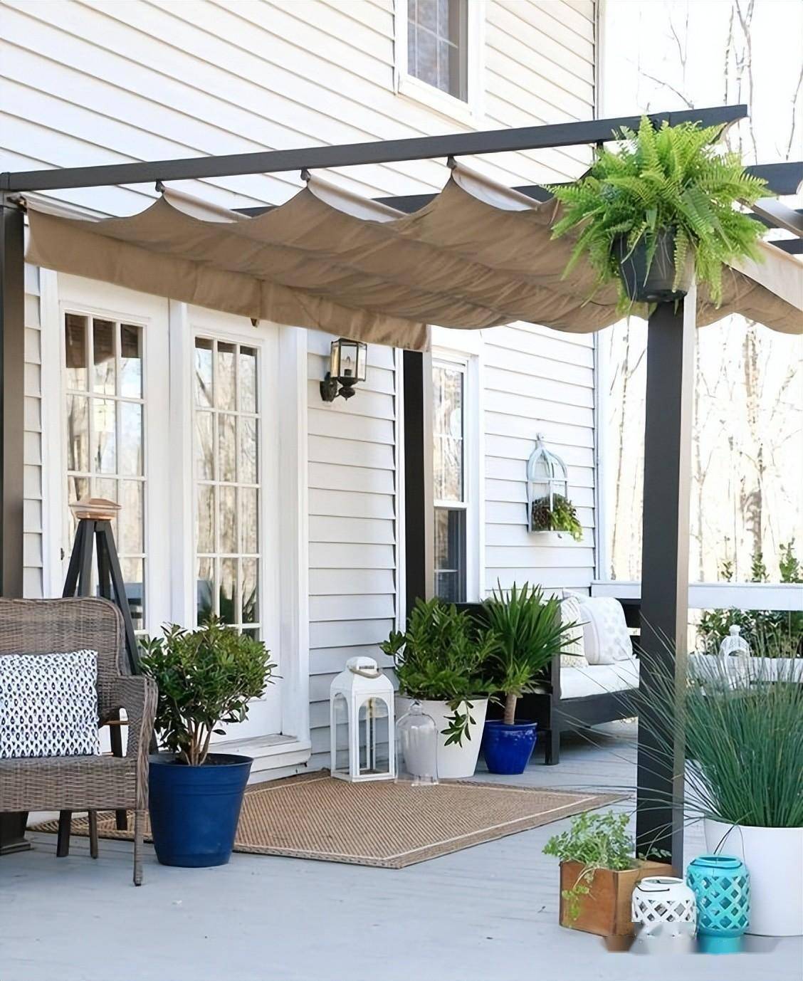 院子里搭廊架,顶部用这9种材质,各有各的好,怎么算都比空着强