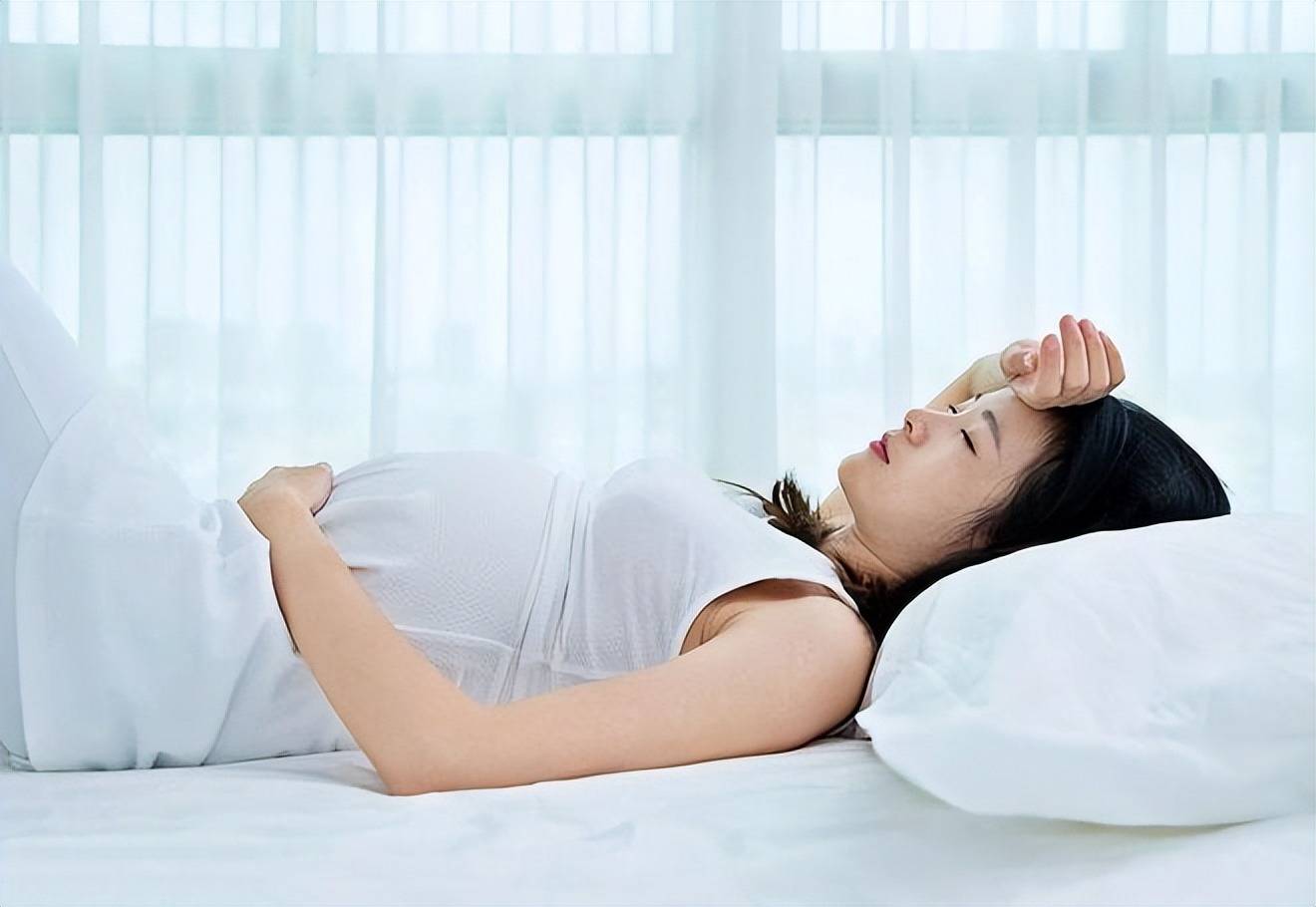 孕妇睡姿一定要左侧睡吗？孕期到底应该怎么睡呢？
