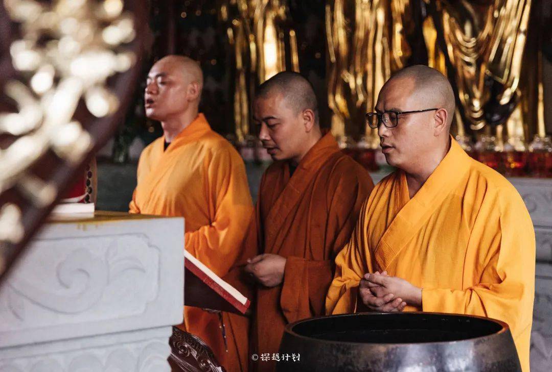 绍兴这个和尚受"仙人指点",亲眼见到观音显灵,发愿终生留寺……_圆通