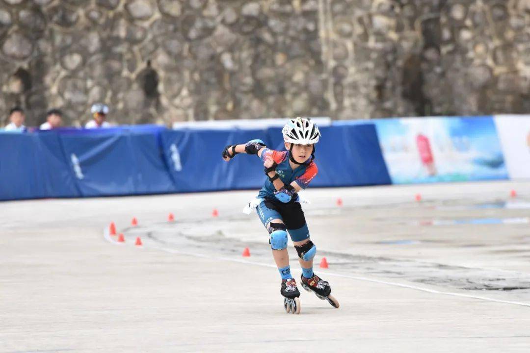 聚焦省运会省第十一届运动会竞技体育组速度轮滑项目开赛