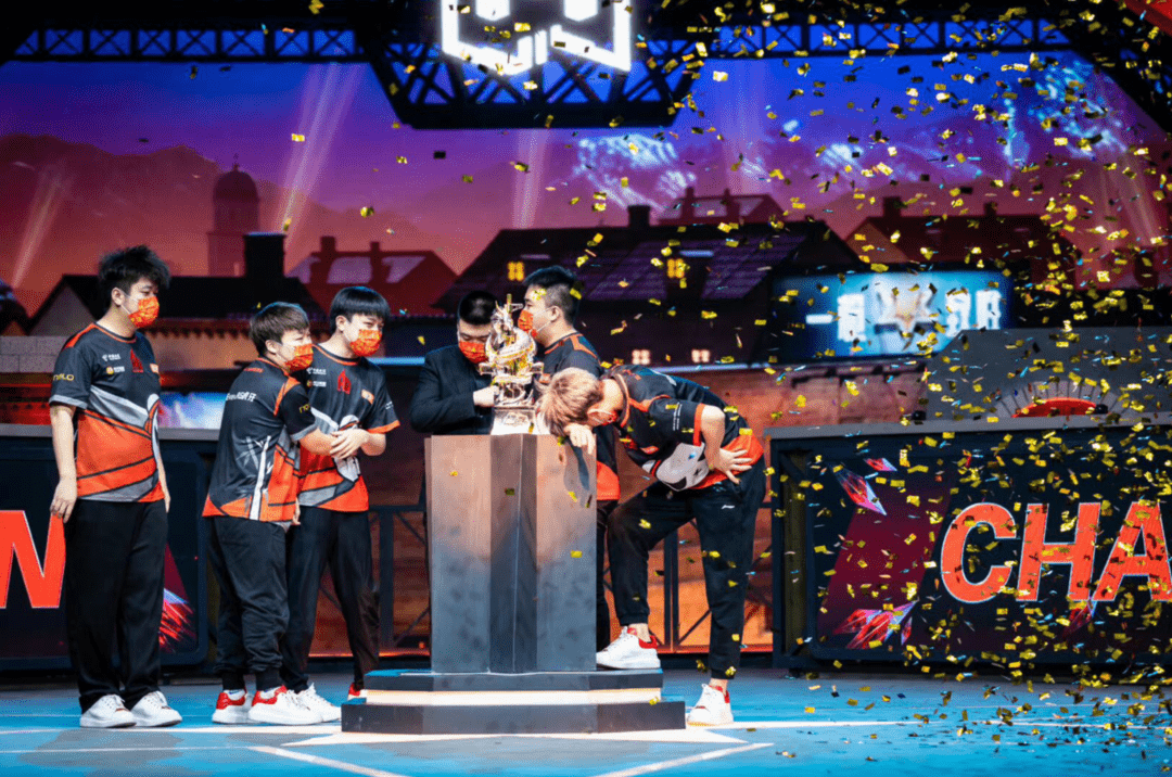 玩家趣评cf电竞"锋芒十人" 名单容量已承载不下赛事