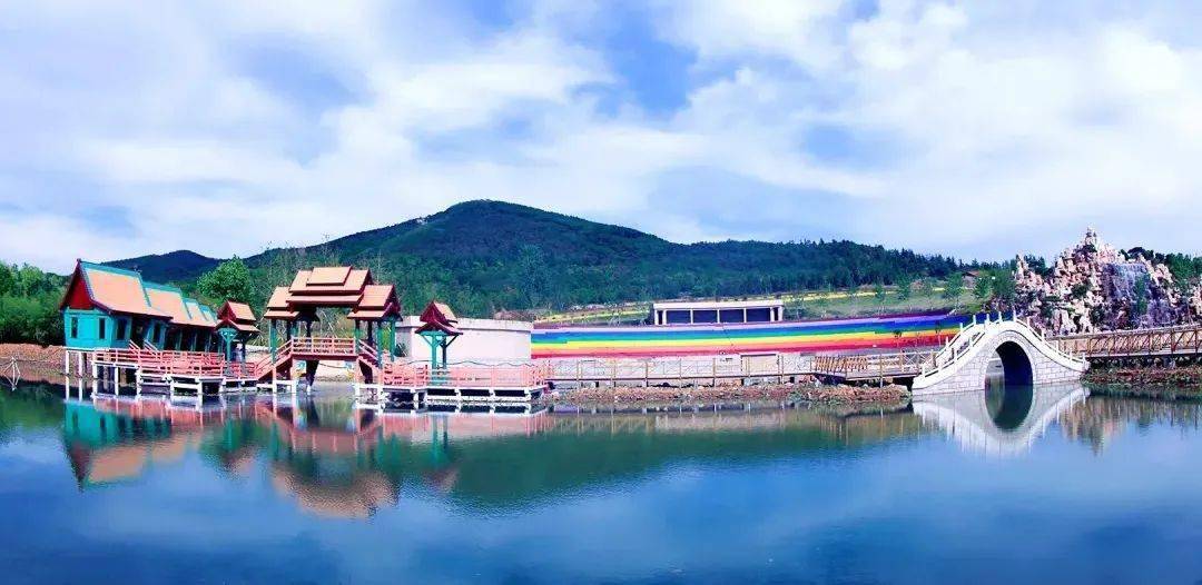 8月13日(周日)临沂彩虹谷 地下画廊 彩虹小镇一日游_表演_项目_风情