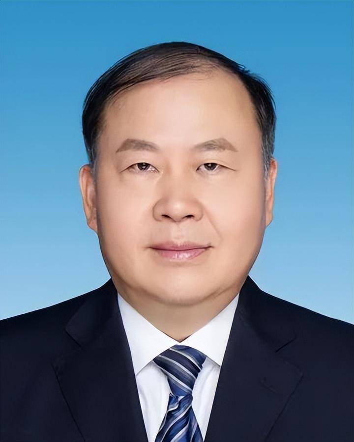 董建国简历2020年以来的双城经济圈建设,合作效率之高堪称空前.