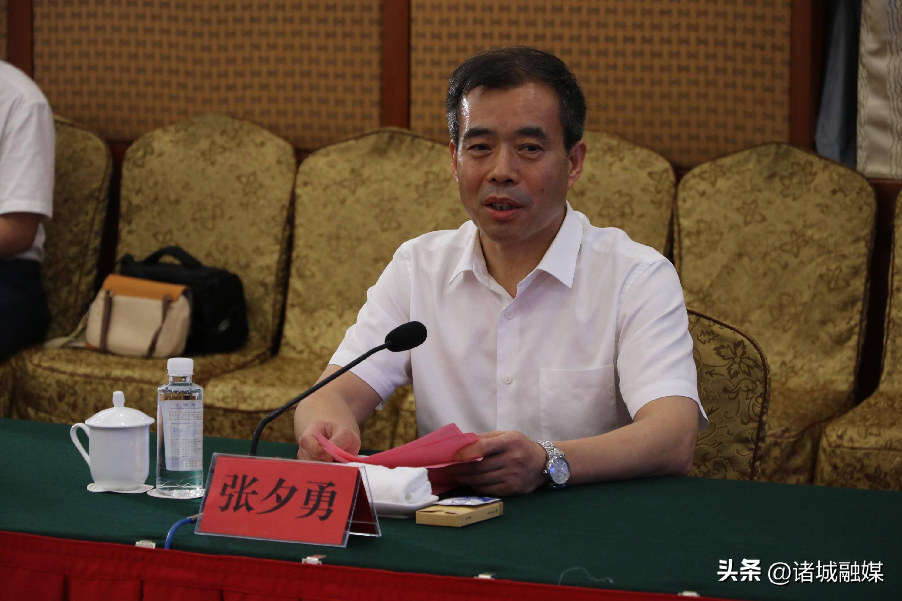 北汽集团总经理助理,福田汽车党委书记,董事长常瑞,诸城市领导张建伟