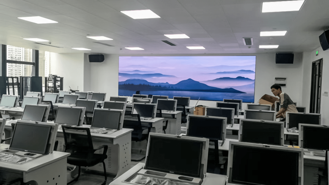 大美广西欢迎您,彩易达小间距led显示屏助力广西智慧旅游!