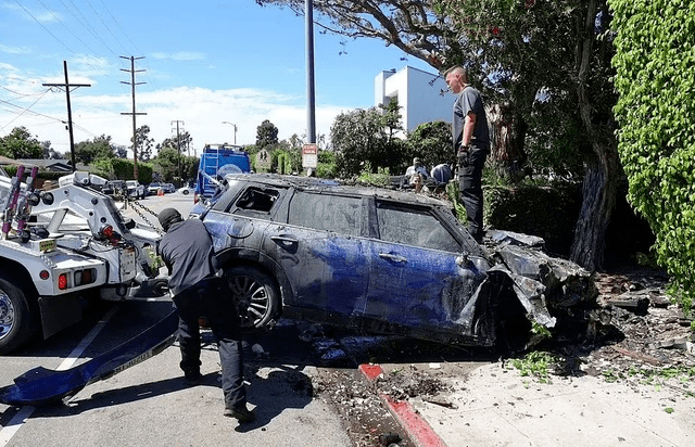 53岁安妮·海切车祸昏迷6天陷入脑死亡,家属决定拔管捐献器官