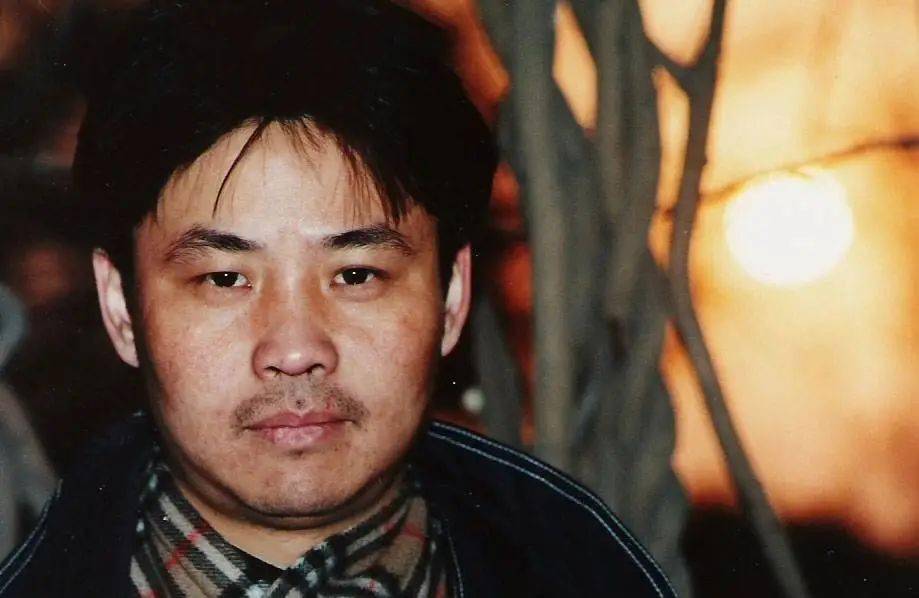 余华《兄弟》:伤口上的最后一把盐_宋钢_光头_李兰