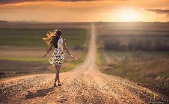 人生最无奈的10件事,读懂了,就释然了!_时间_人际关系_生离死别