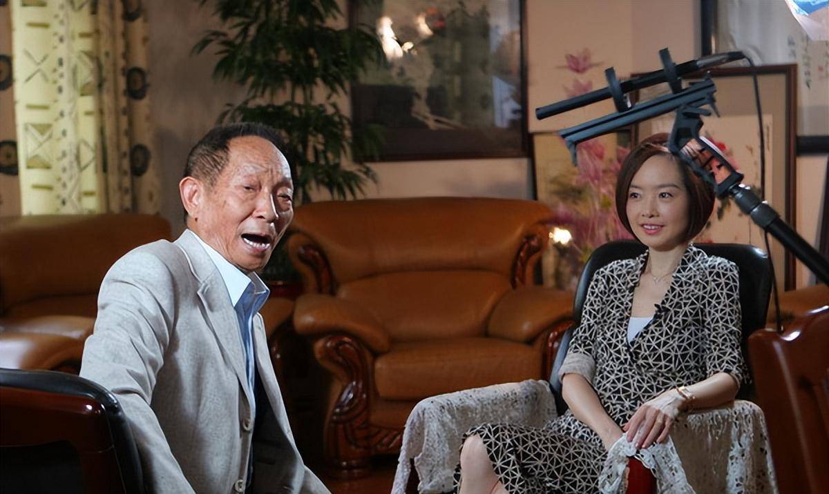 鲁豫问山区的孩子:你们为什么不吃肉?