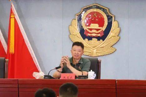 南昌监狱举办"传承红色基因 凝聚奋进力量"专题党课