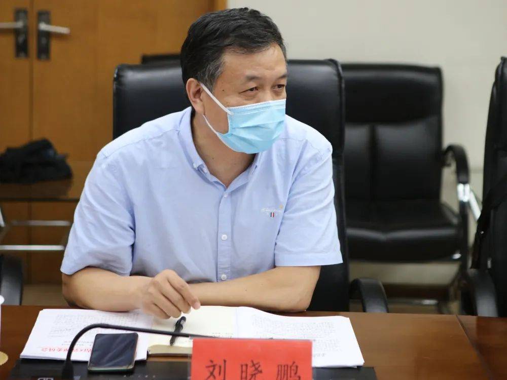 民革党员刘俊卿,李尧,李鸿飞,尚进,金星,赵理明参加会议,并与提案承办