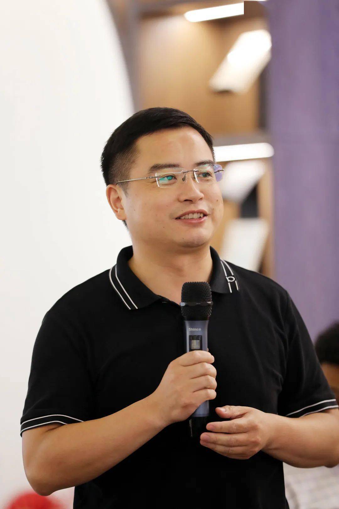 市纪委常委市监委委员机关党委书记周斌对青年干部提出殷切希望