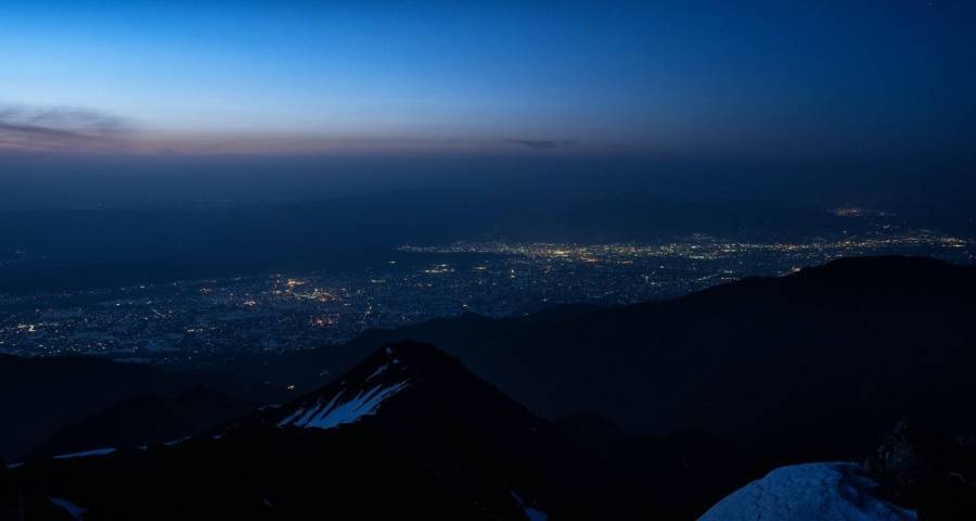 上半年家电不太妙，格力阿里拓赛道国美收缩海信奥克斯长虹拼营销-家电圈官网