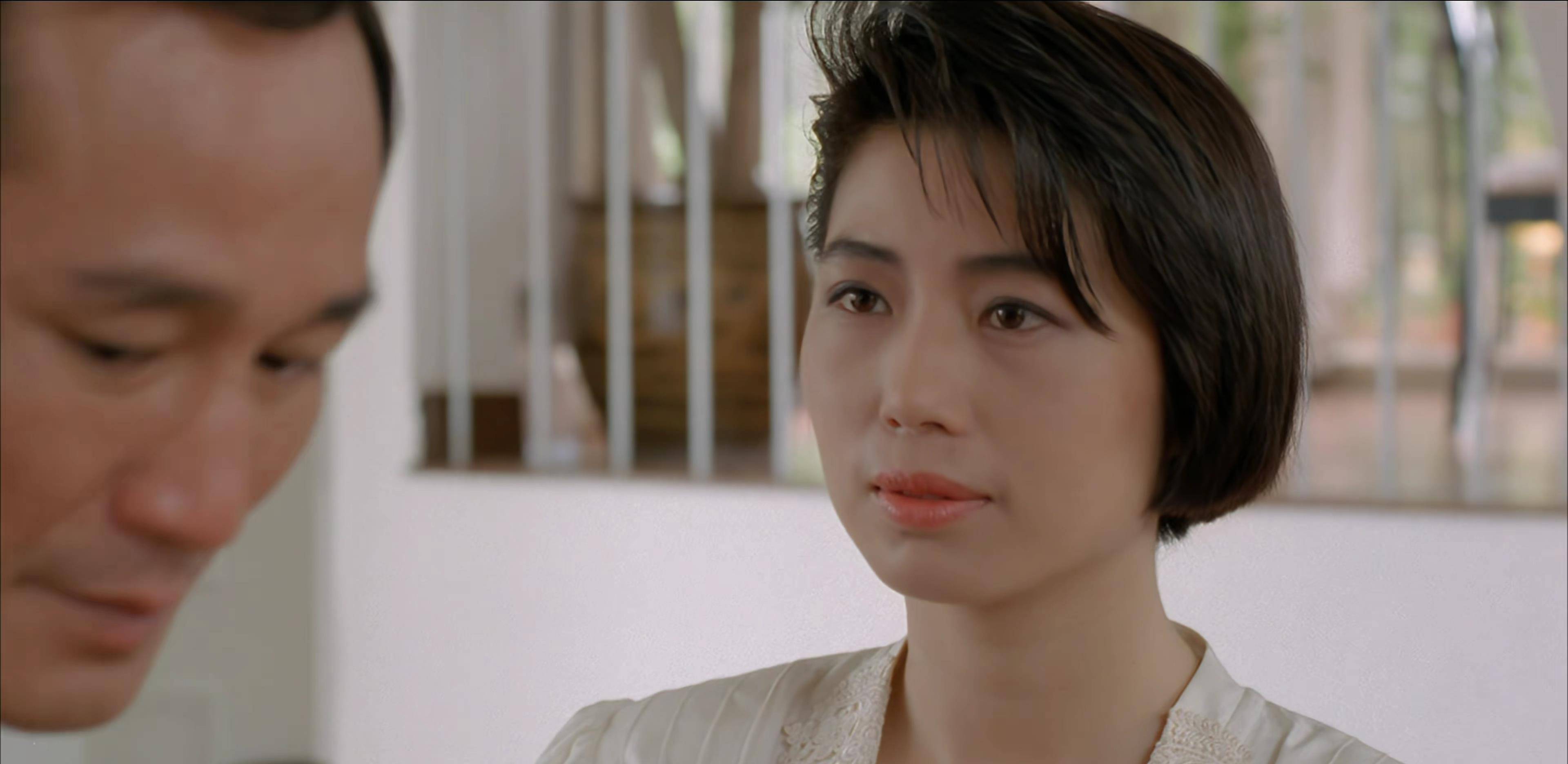 周星驰早期电影,携手陈惠敏风雨同路,女主角周慧敏神仙颜值_张郎