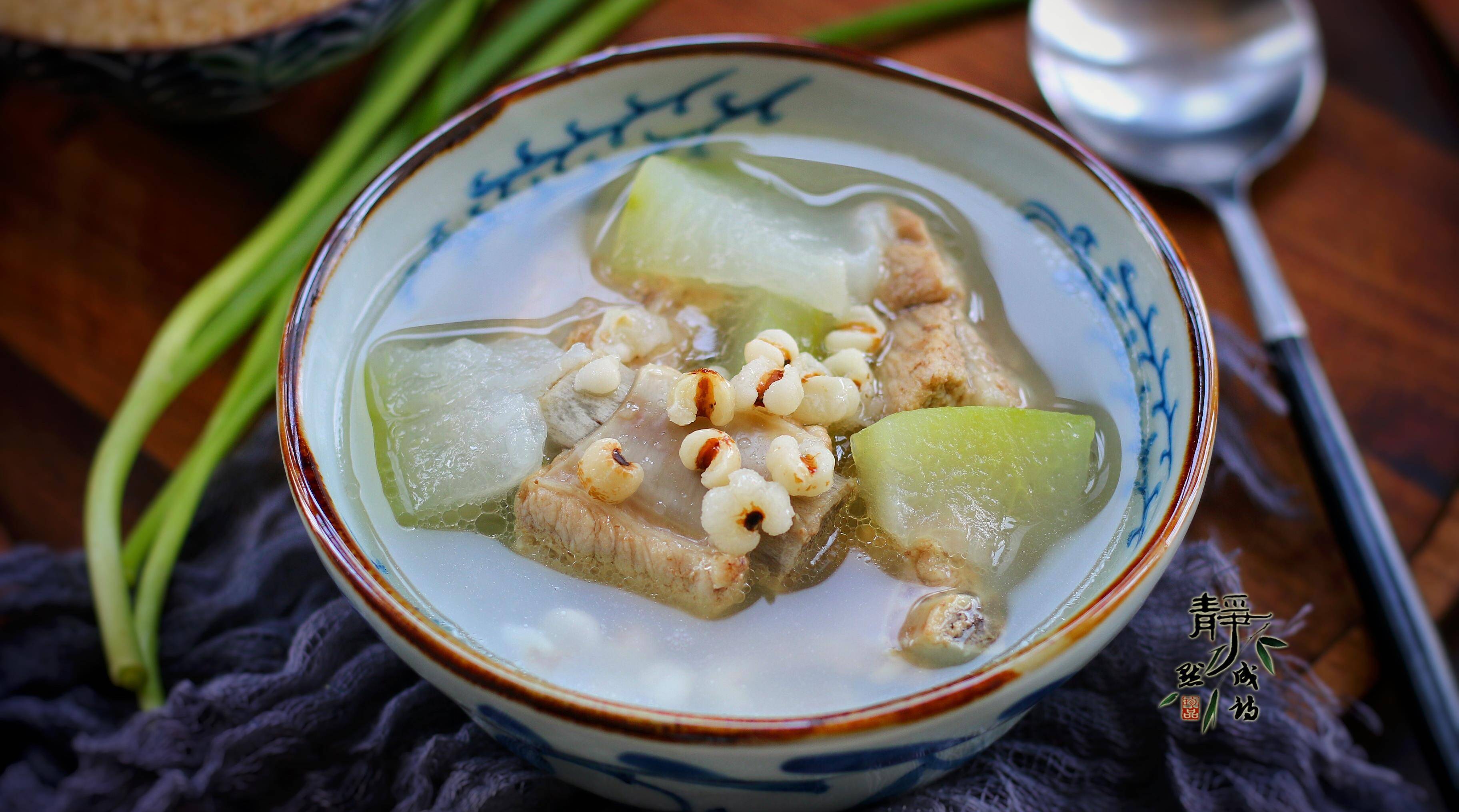 夏天,冬瓜排骨湯要這樣煲,你得加點它,既好喝又好處多多_清水_食材