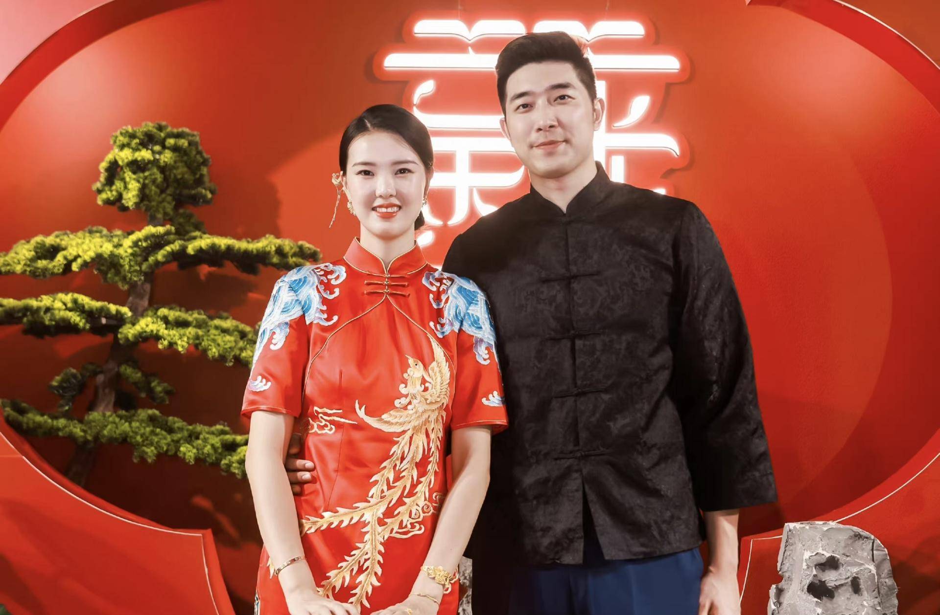 原创该不该给狗过生日中国女排奥运冠军刚结婚就惹非议太过招摇