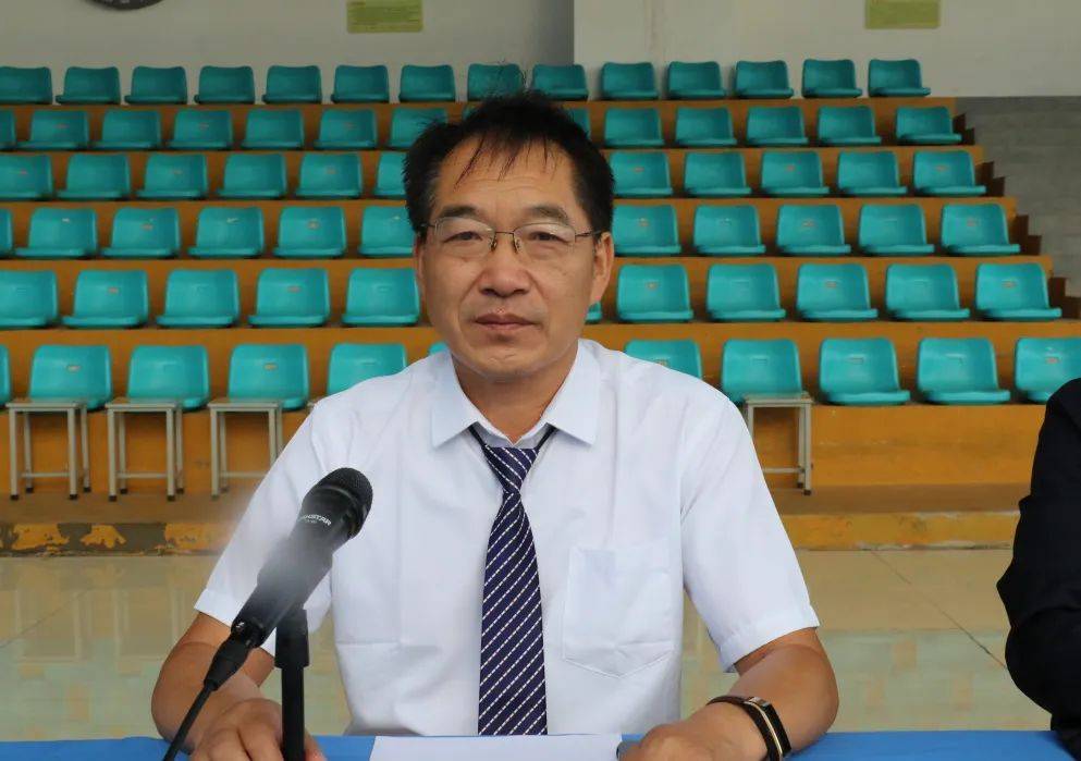 青春亮剑展英姿 强国有我勇担当—忻州一中北校区举行2022级新生军训