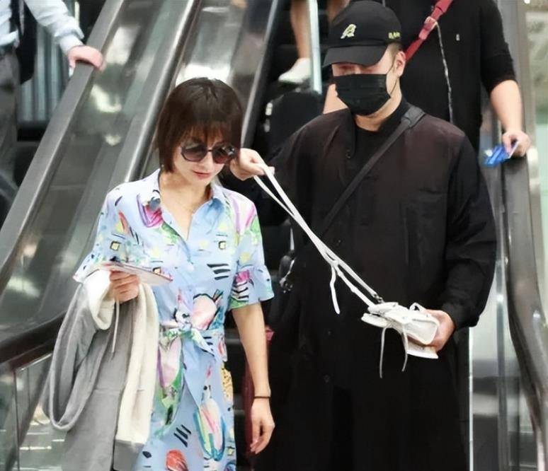 忍了9年,终于嫁入了杜家的豪门,《芒果小花》沉梦辰的优越履历_杜海涛