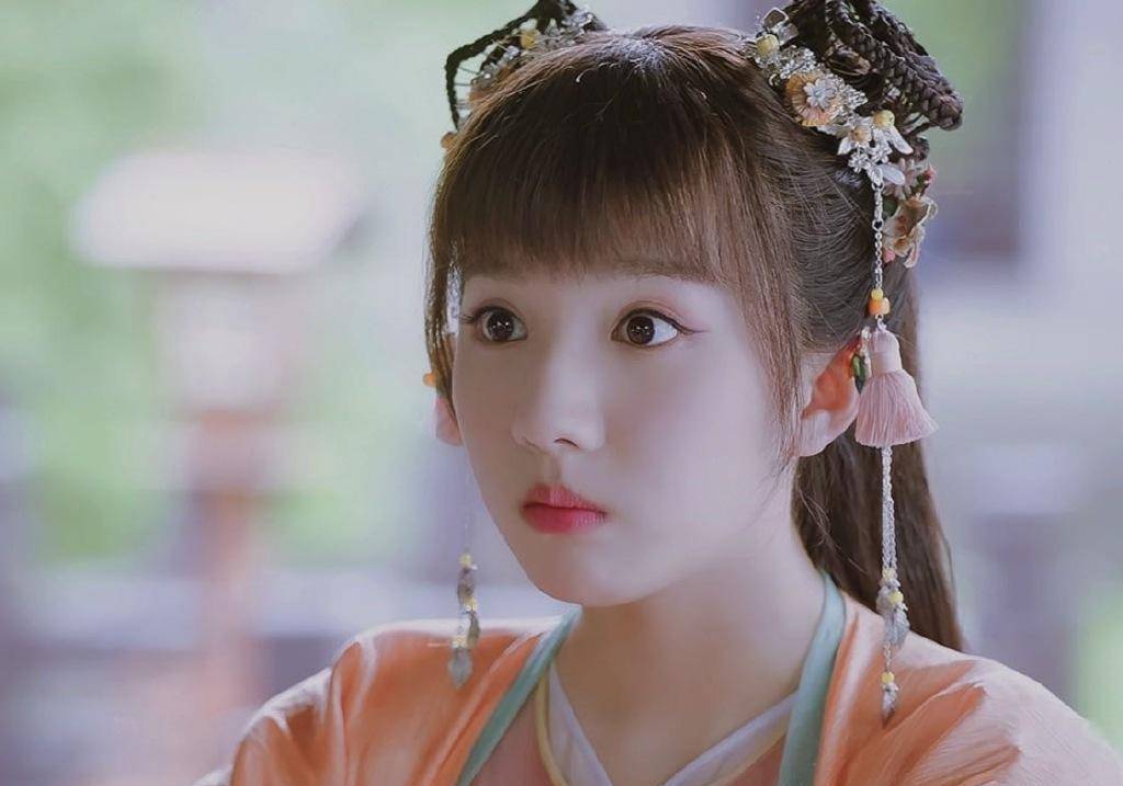 同样叫晓彤也是童星,因《大宋少年志》成名,她还是王俊凯同学_小景_剧