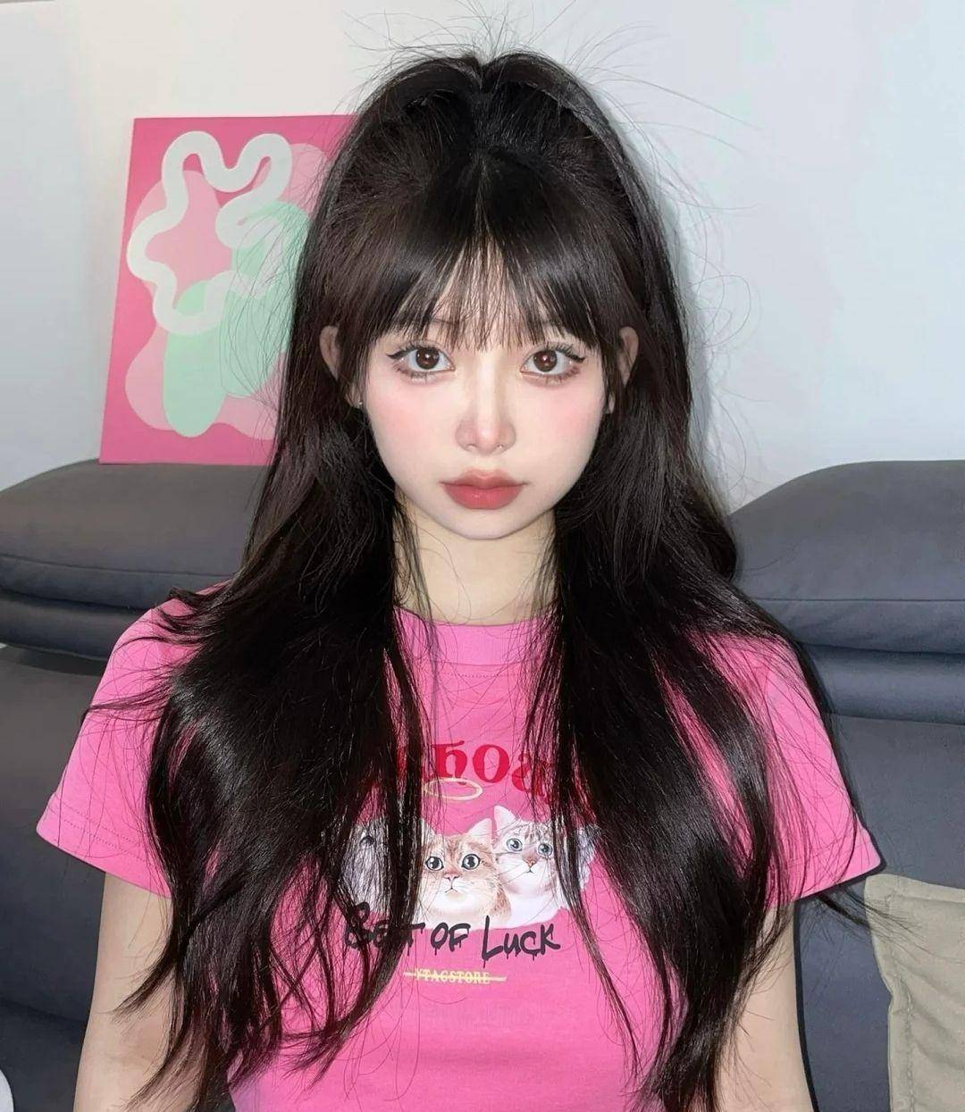 脸大脸圆的女人这3种发型不要留