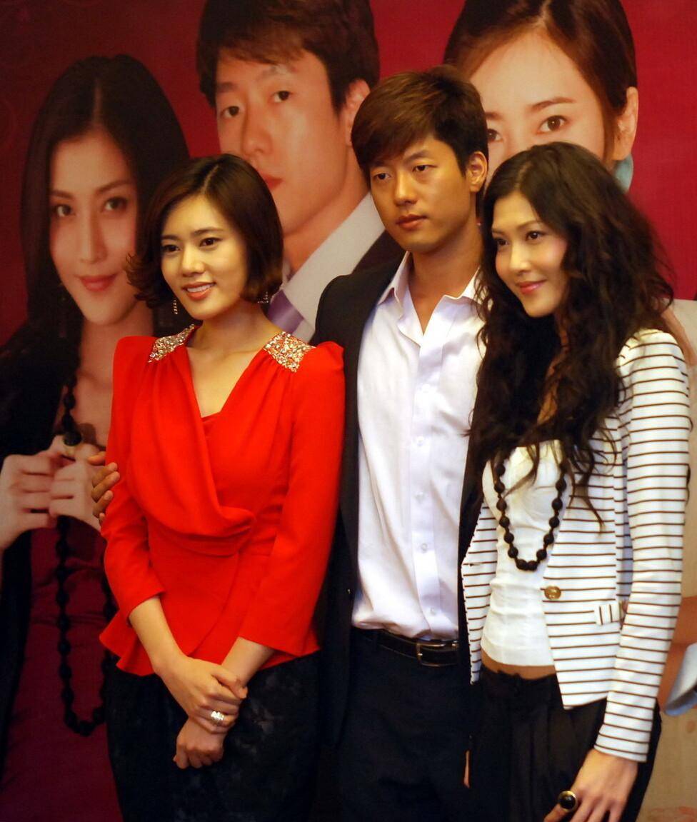 秋瓷炫的跨国爱情,签不忠诚后净身出户协议,绯闻还是来了_父母_杜淳