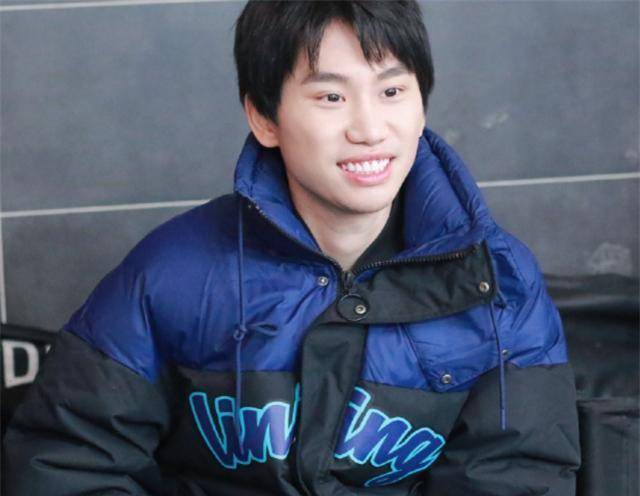 金咕咕为fpx加油却遭刘青松冷脸:祝你们8连败,接下来比赛全输_林炜翔